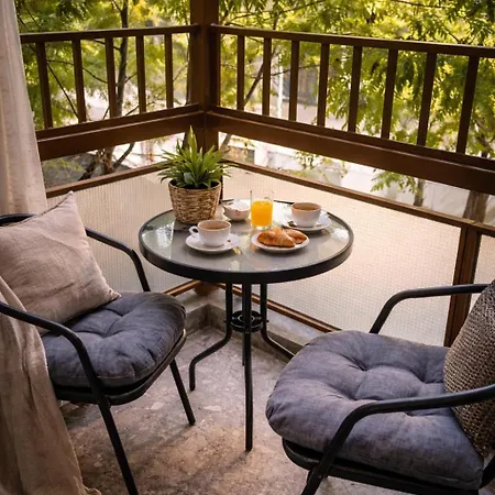 Cozy In The Heart Of شقة سالونيك